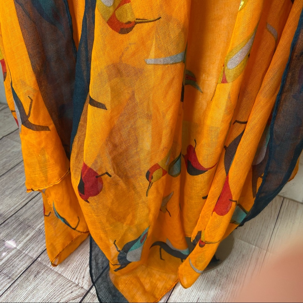 Wrapables Soft Viscose Bird Print Scarf Wrap - Picture 5 of 9